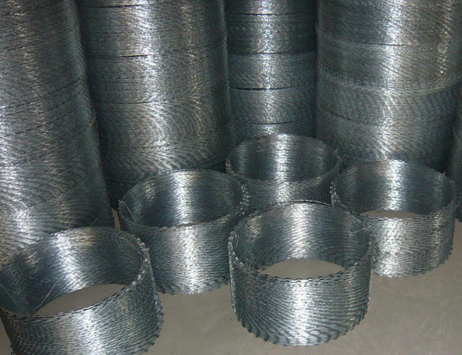 recinto a spirale galvanizzato freddo del filo spinato BTO18 della lametta di 10kg 8m/Coil 0
