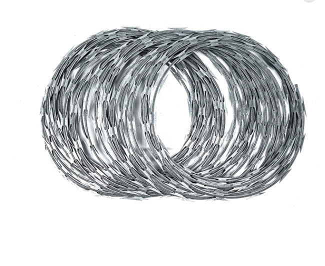 Salita galvanizzata immersa calda del filo spinato del rasoio di acciaio inossidabile Bto 12 anti 0
