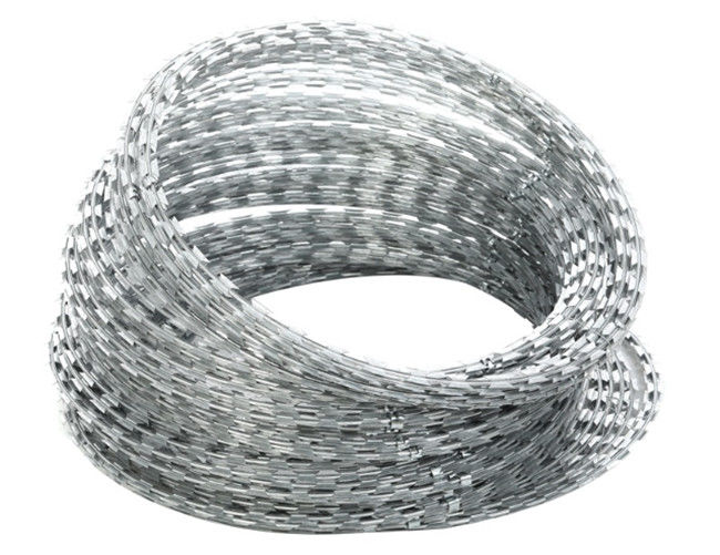 Filo spinato galvanizzato immerso caldo Cbt 65 Bto 30 Bto-22 lama a fisarmonica 2