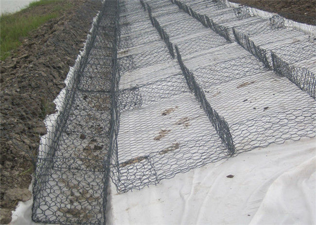 il PVC di dimensione del foro di 2.0mm 60*80mm ha ricoperto la scatola del gabbione per il materasso dell'argine del fiume 2