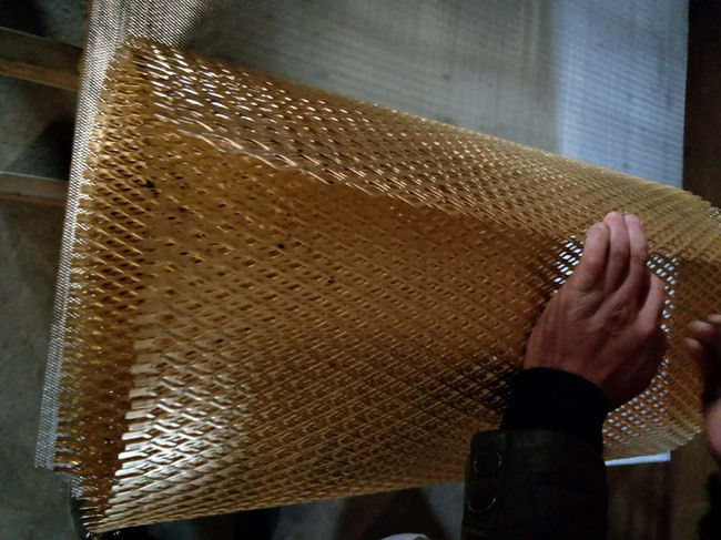 la tela metallica d'ottone H62 di 50mm Mesh Sheets 4mm ha perforato 0