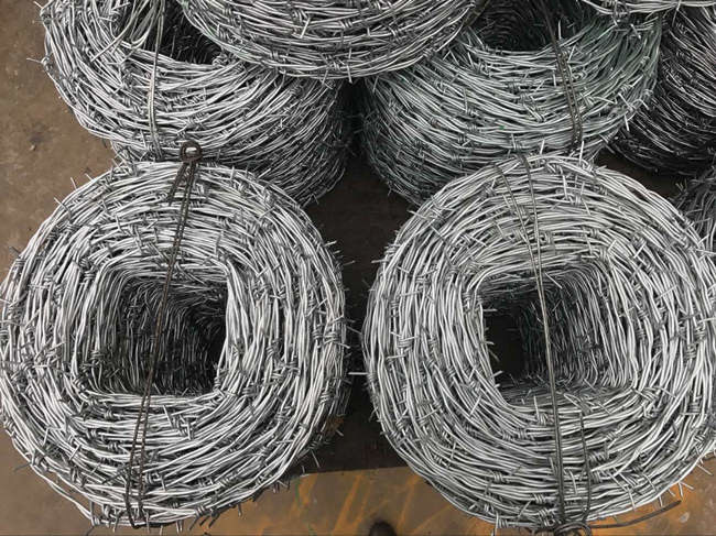 Torsione a 6 pollici di inverso del filo spinato galvanizzata 2.6mm di HBGB 0