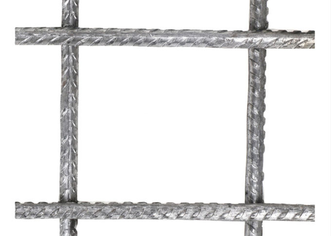 L'armatura in cemento armato ad alta resistenza del foro di 200mm x di 200 ha saldato il cavo Mesh Ribbed Steel 0